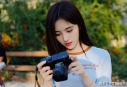 娱乐圈吃瓜鞠婧祎是谁,娱乐圈的“吃瓜”焦点，揭秘她的星途历程